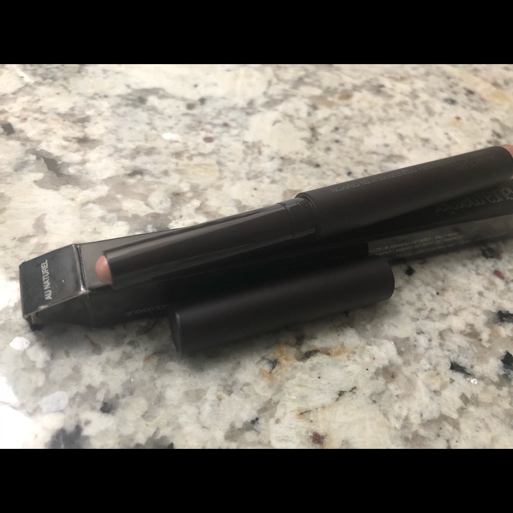 Matte Caviar Stick Eye Color Au Natural Cream